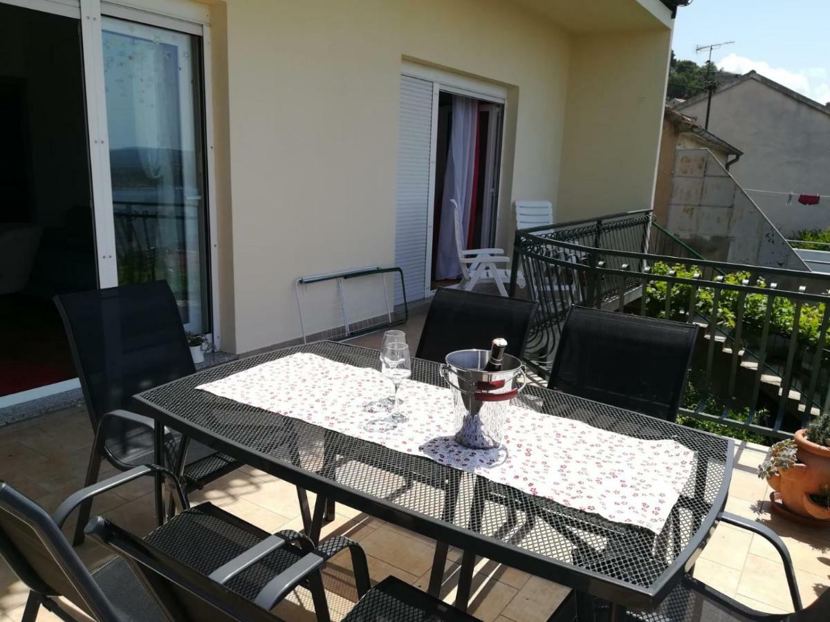 Apartman Betty Szybenik Zewnętrze zdjęcie